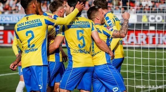 队的光芒四 队的光芒四